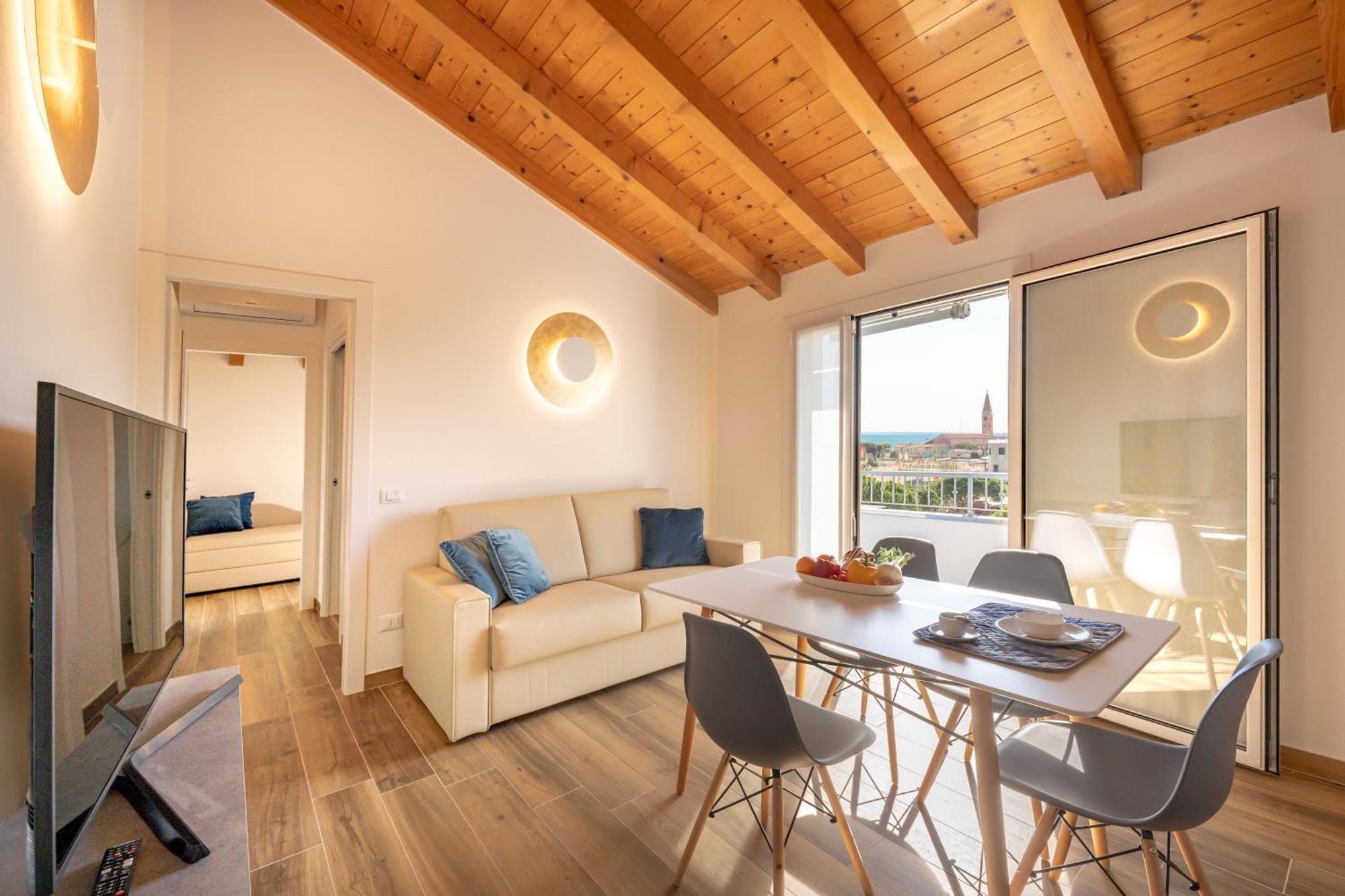 Ferrari Apartments Panorama Sea View Caorle Exterior foto